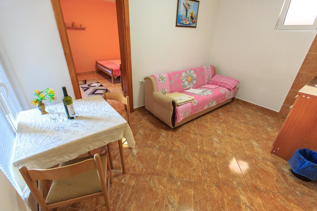 Apartments Vitic Sutomore Quarto foto